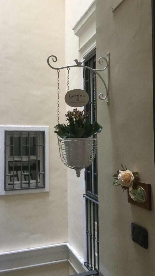 Maison Flores บารี ภายนอก รูปภาพ